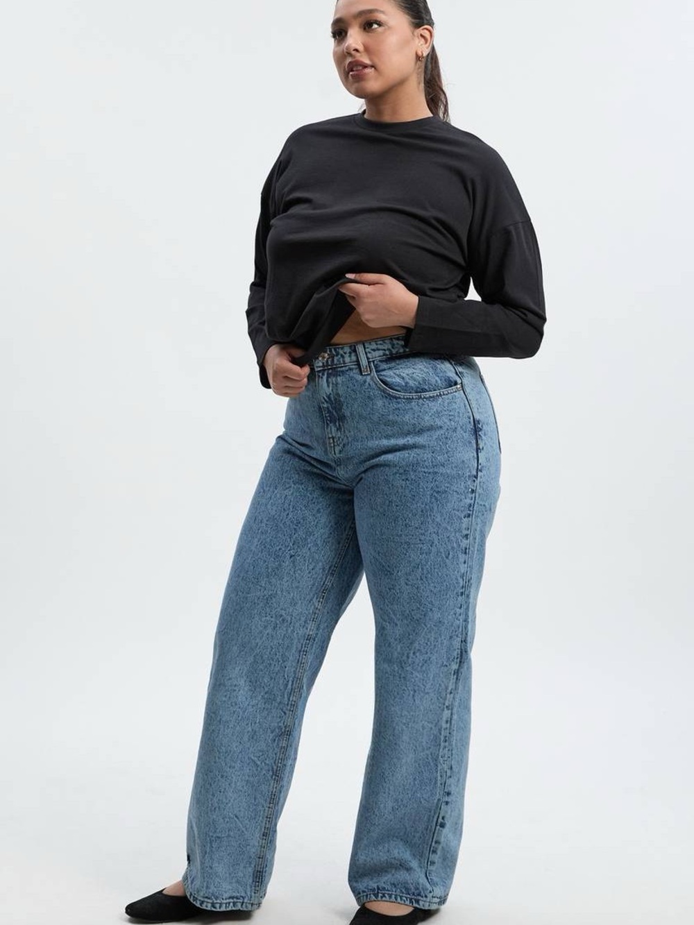 Boohoo High-Rise Straight Leg Jeans with Split Ankle - Light Blue Wash